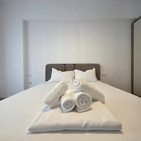 Joy Casa Del Mar C2-63 アパート ママイア
