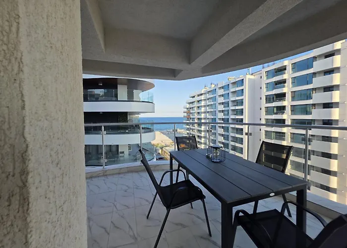 Joy Casa Del Mar C2-63 马马亚